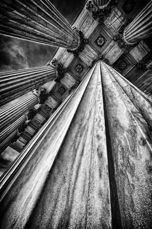 Apr3-2010DC-SuprCourtDay067_HDR-B&W