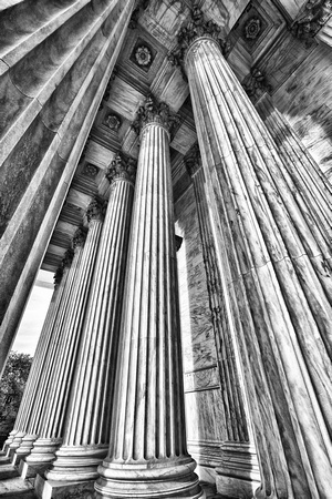 Apr3-2010DC-SuprCourtDay055_HDR-B&W